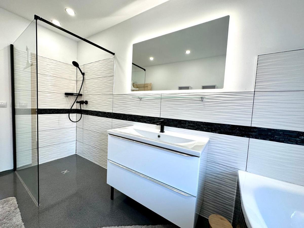 Ferienwohnung Zur Hohe Str Бад Лангензалца Екстериор снимка